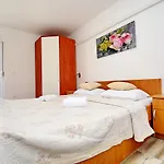 Gabi 1 Apartment